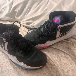 Nike kyries